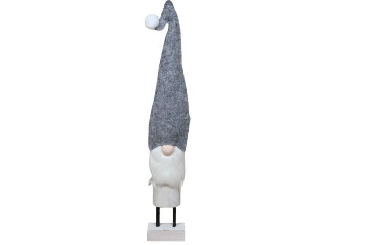 Nikolaus m. grauer Mütze Filz auf Holzsockel H57cm Nikolaus m. grauer Mütze Filz auf Holzsockel H57cm