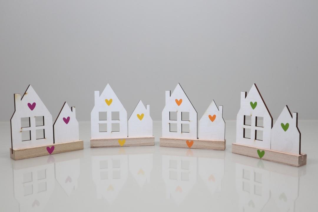 Häuserreihe mit Herzen Aufsteller Holz farbmix L15xH15,5cm