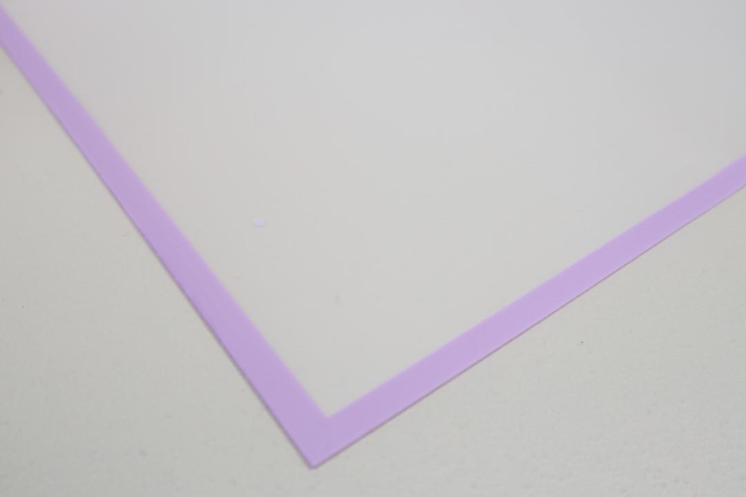 Folienmanschetten quadratisch 58x58 cm weiss m. Rand flieder Folienmanschetten quadratisch 58x58 cm weiss m. Rand flieder