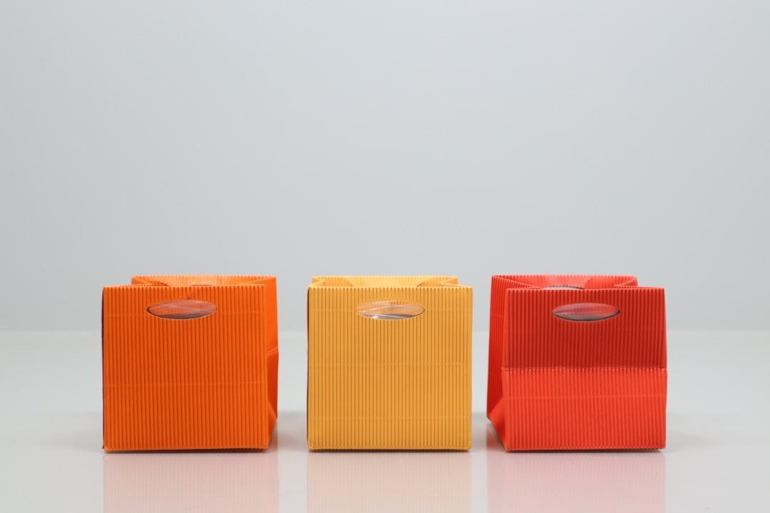 Tasche m. Folie Wellpappe orange-mix D12x12cm