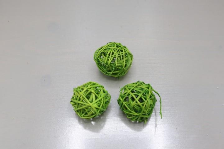 Lata-Ball 4cm apfelgrün