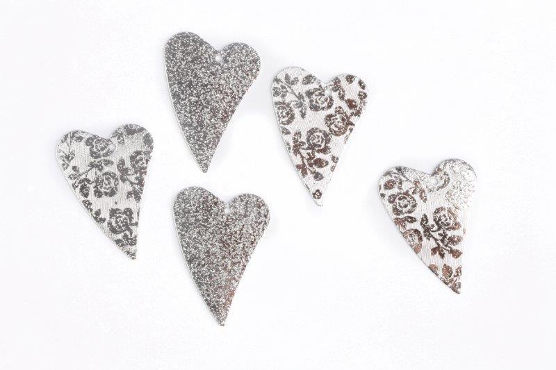 Streuer Herzen Organic sort. Metall silber D3x4,5cm Streuer Herzen Organic sort. Metall silber D3x4,5cm