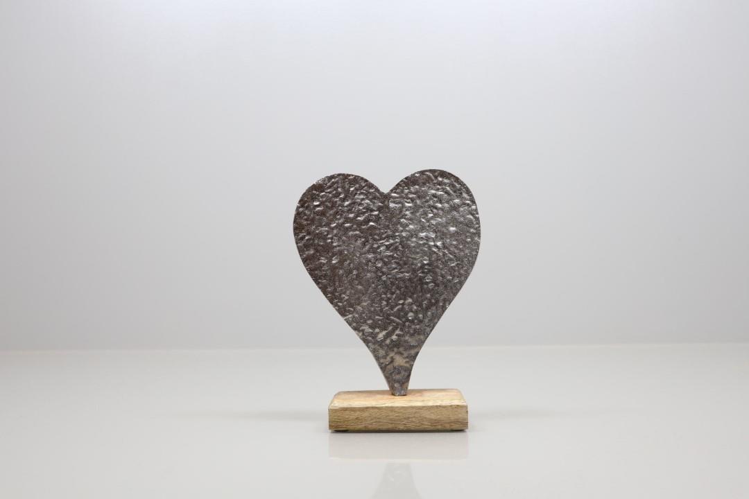 Aufsteller Herz Aluminium silber auf Holzfuß H20x13cm